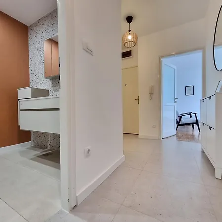 Zadria New Center App شقة *